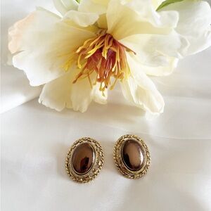 Vintage 89s Gold Toned Corded Clip On Earrings W/Brown Faux Rhinestone